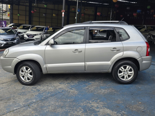 Hyundai Tucson 2.0 MPFI GLS 16V 143CV 2WD GASOLINA 4P AUTOMÁTICO