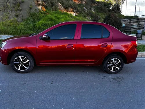 Renault Logan 1.6 Expression / Life +