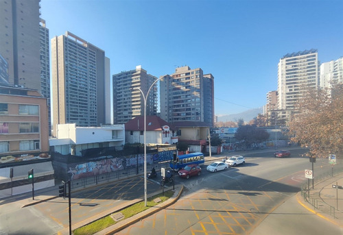 Amplio Depto Arriendo De 2 Dorm. Metro Irarrazabal