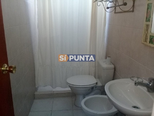 Imagen 5 de 21 de Maravillosa Casa De Dos Plantas En El Tesoro - La Barra
