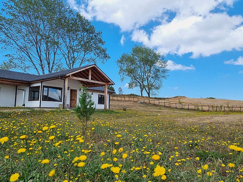 Parcela Con 2 Casas De Vende En Loteo Consolidado