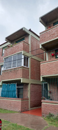 Departamento De 2 Dormitorios Con Espacio Vehículo