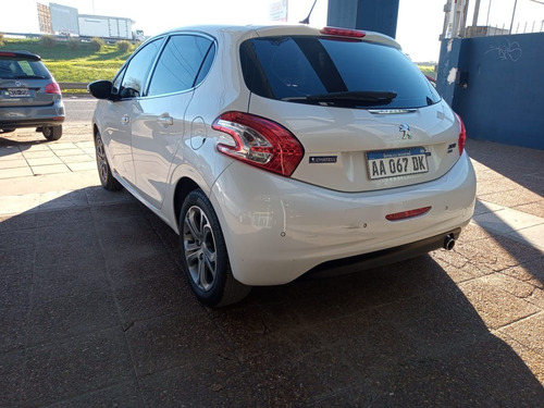 Peugeot 208 Felline Pack Cuir 2016 Impecable!!!!