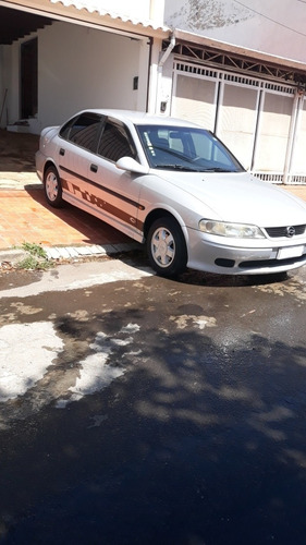 Chevrolet Vectra 2001 2.2 Gls 4p