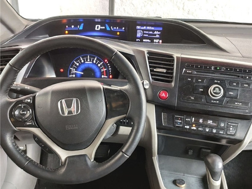 Imagem 6 de 14 de Honda Civic 1.8 Lxs 16v Flex 4p Automático