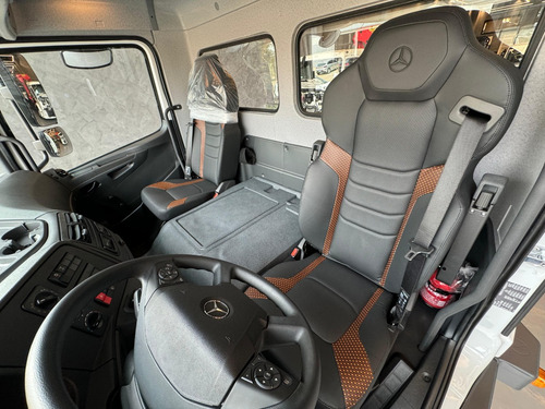 Caminhão Mb Atego 2730 6x4 2025 Munck Madal 48t Guincho Cabo