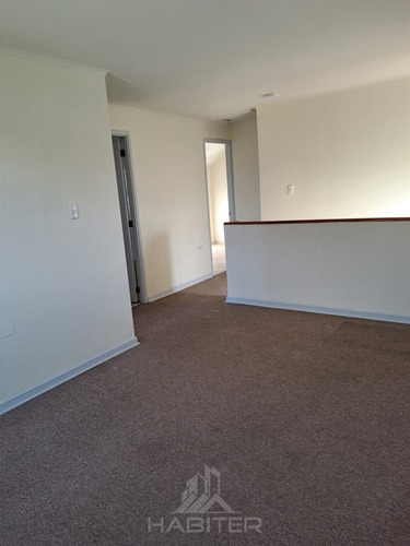 Casa En Arriendo De 4 Dorm. En Valles Del Country Talca