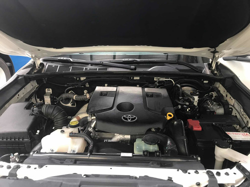 Toyota Hilux 2.8 Cd Srx 177cv 4x4 2016