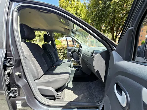Renault Logan 1.6 Dynamique Fii