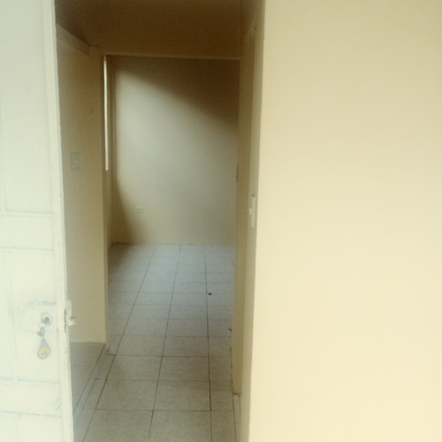 Se Alquila Departamento Para Pareja, Persona Sola.