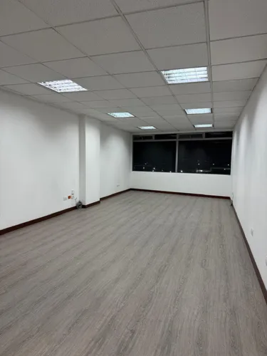 Oficina En Arriendo/venta En Fontibón. Cod A1614474