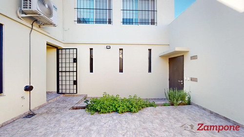 Casa En Venta En Vélez Sarsfield, Monte Castro, Cochera Fondo Terraza