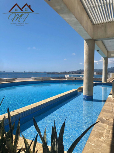 Imagen 10 de 14 de Apartamento Con Vista Al Mar. 2 Hab / 2 Baños. 90mts.