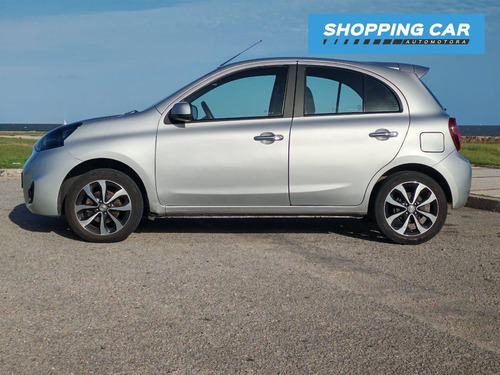 Nissan March -