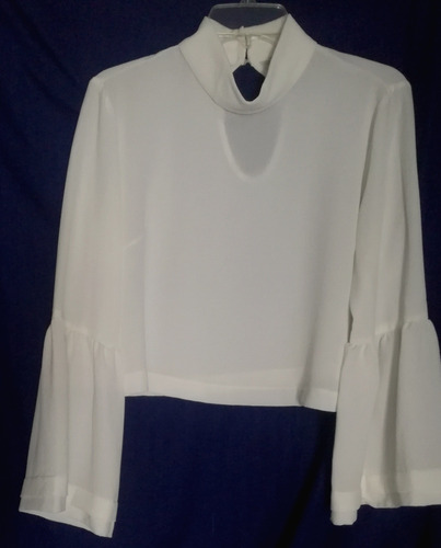 Blusa Boggs Hermosa Manga Campana Cuello Alto T 8 C085