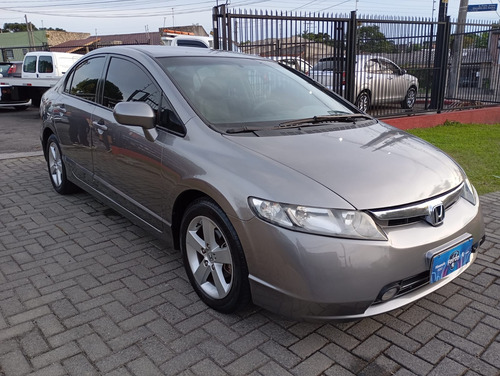 Honda Civic 1.8 Lxs Flex Aut. 4p
