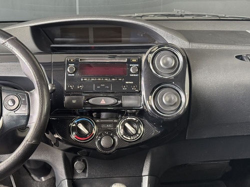 Toyota Etios ETIOS XS 1.5 Flex 16V 5p Mec.