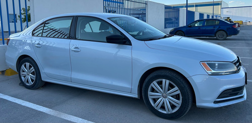 Volkswagen Jetta 2.0 L4 Mt