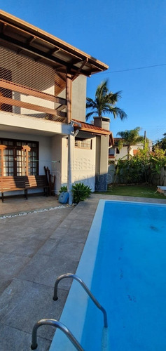 Imagem 2 de 15 de Casa A Venda Com 4 Quartos No Bairro Parque Sao Jorge Em Florianopolis. - V-81231