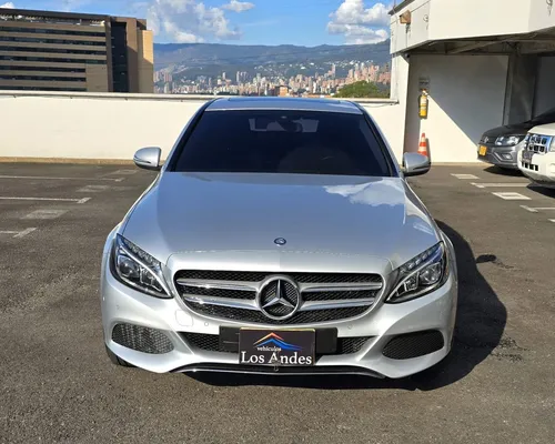 Mercedes Benz Avantgarde C180 2017 At 1.6t Kms 108.200 Sura