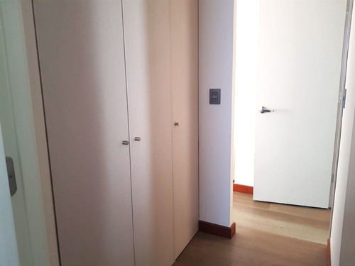 Departamento En Venta, Frente Al Lago