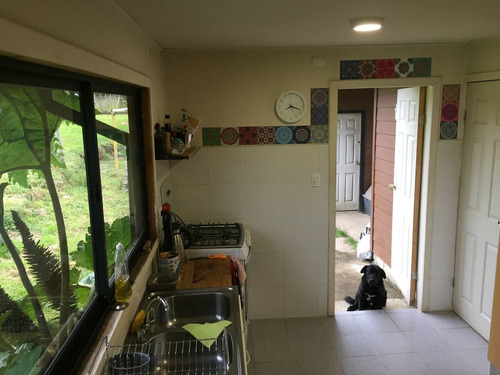 Amplia Casa Con Excelente Ubicación