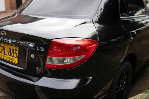 Kia Rio Stylus 1.6 Sedan Aire Acondicionado