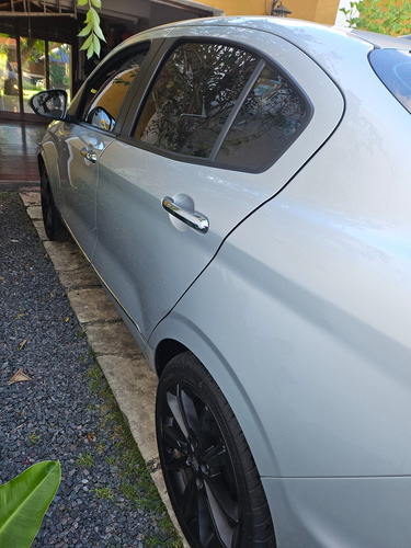 Fiat Cronos 1.8 16v Precision At6 Pack Premium