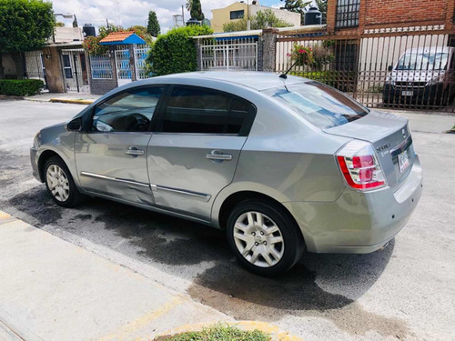 Imagen 3 de 8 de Nissan Sentra 2011 2.0 Custom Cvt