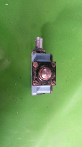 Micro Switch Pulsador 6a Telemecanique Xck M1d 15 16649 (Usado)