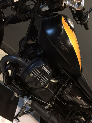 Imagen 13 de 18 de Moto Guzzi 900 V9 Bobber No Ducati 400 800 Icon