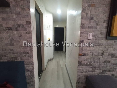 Luis Quiroz Vende Apartamento Paraparal Los Guayos 65 Mtrs2 Piso Bajo Pozo A/a Vigilancia 24/7 Lq 25-23330