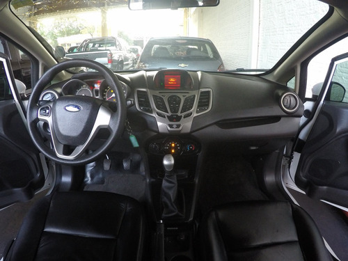 Ford Fiesta 1.6 Se Hatch 16v Flex 4p Manual