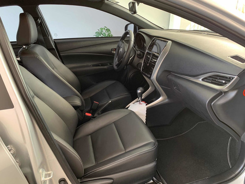 Imagem 3 de 9 de Toyota Yaris 2019 1.5 Xs 16v Cvt 5p