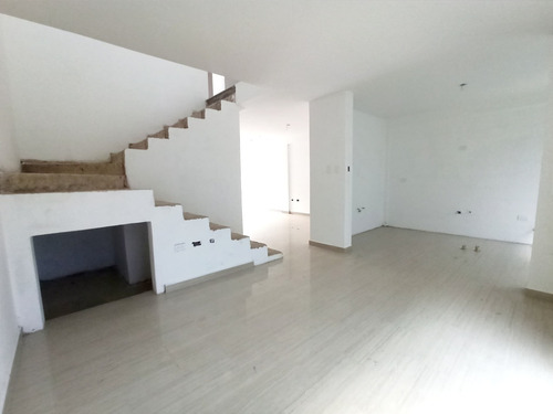 Townhouse En Res Cumbres De La Esmeralda San Diego Yt