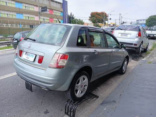 Fiat Stilo 1.8 8v Attractive Flex 5p