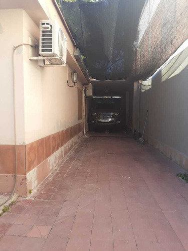 Casa Adyacente Al Polimeni