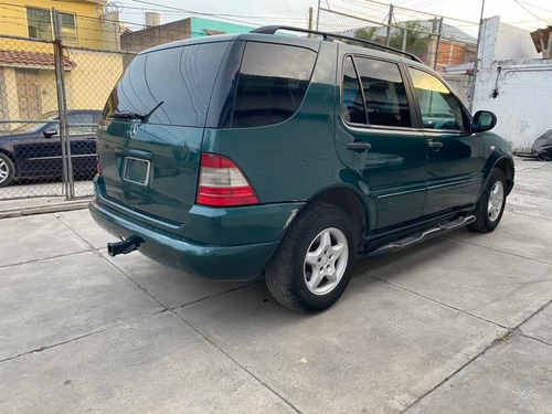 Estribos Originales Mercedes Ml 320 430 500 1998 A 2005 (Usado)
