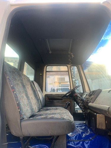 Imagem 15 de 15 de Ford Cargo 1317 Toco 4x2 06/06 Chassi Motor Novo
