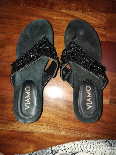 Sandalias Negras De Gamuza Viamo