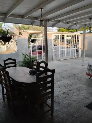 Casa, Ubicada Villa Alianza