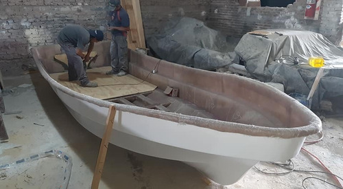 Imagen 14 de 15 de Vikingo 600 Base 1 Labio Volcado Con Proa Matrizada