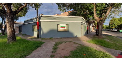 Casa En Venta. Pasco Y Fraga