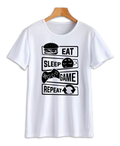 Remera Eat Sleep Game Repeat Estampada 