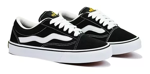 Tênis De Skate Mad Rats Quadriculado Slip On Preto Branco