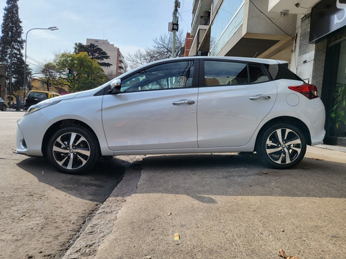 Imagen 12 de 16 de Toyota Yaris 2022 1.5 107cv S Cvt