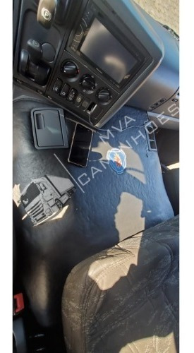 Imagem 9 de 12 de Caminhão Scania P 360 - 4x2 T
