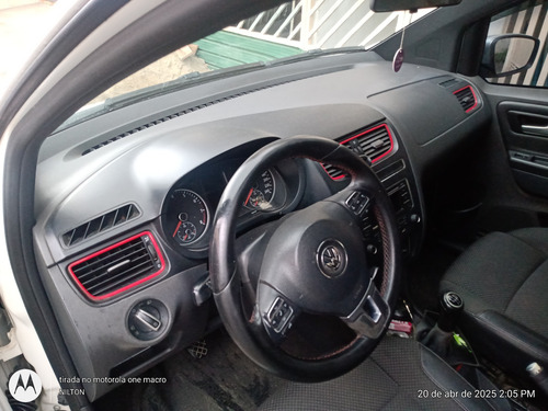 Volkswagen Fox 1.6 Vht Rock In Rio Total Flex 5p