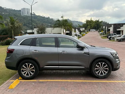 New Koleos Intens 2.5l 4x4