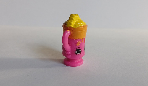 Mini Figura Shopkins Canuck Cocoa (Usado)